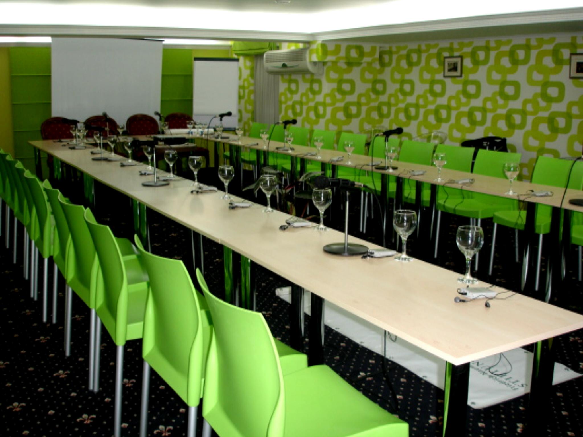 Manhattan Hotel & Restaurant Chişinău Eksteriør billede