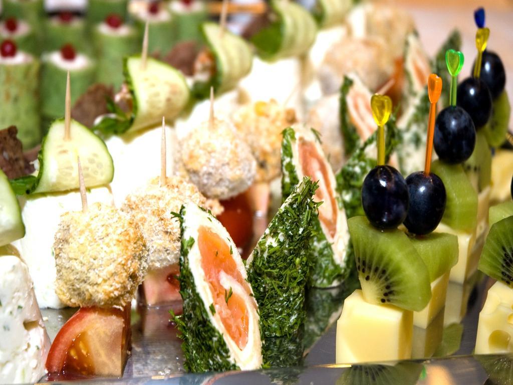 Manhattan Hotel & Restaurant Chişinău Eksteriør billede