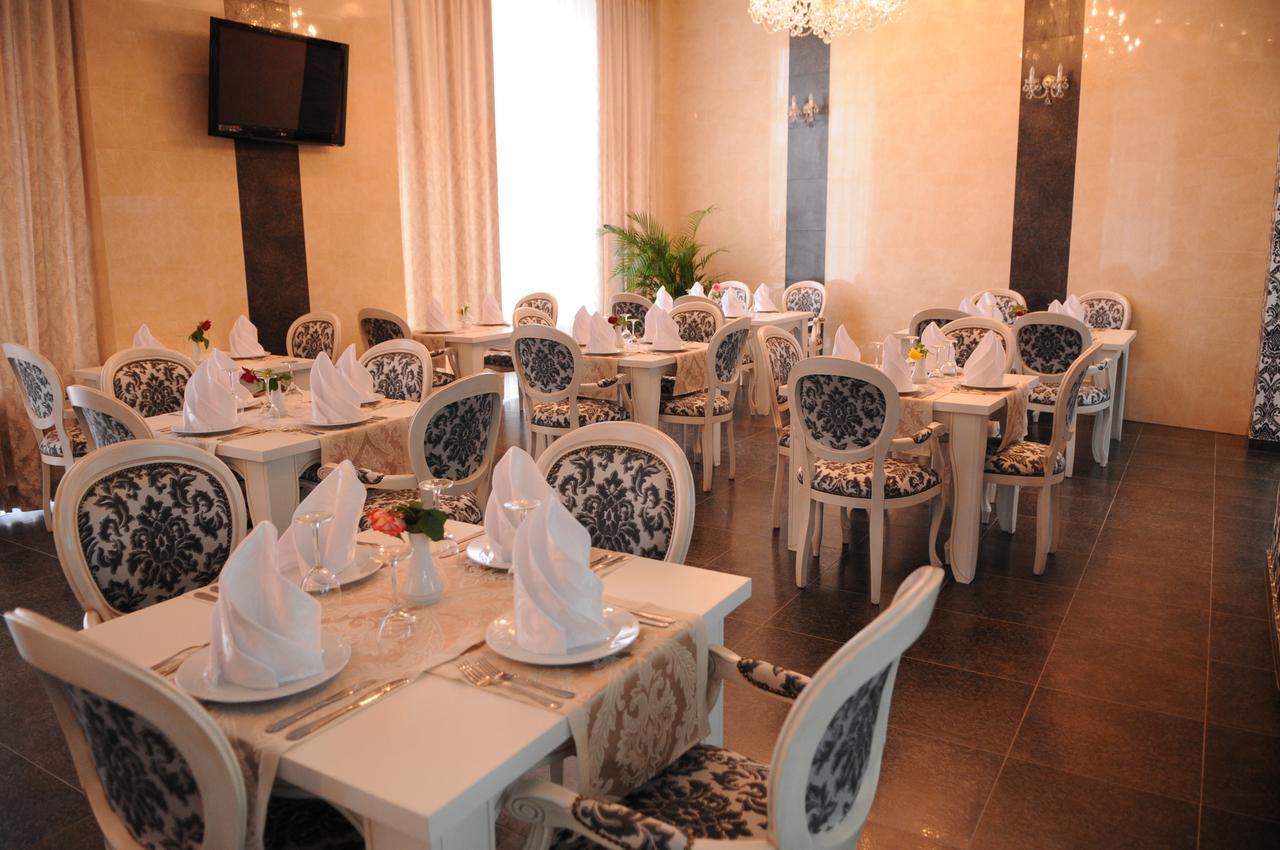 Manhattan Hotel & Restaurant Chişinău Eksteriør billede